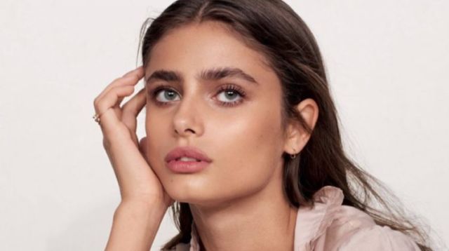 Curhatan 5 Model Victorias Secret, Korban Bully sampai Skoliosis 1 Taylor Marie Hill