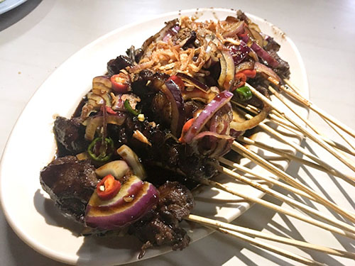Kangen sate Madura asli? Di sini tempatnya!
