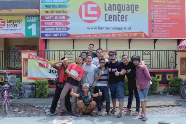 Menghabiskan liburan di Kampung Inggris Pare bersama teman-teman