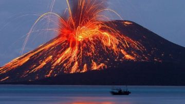 8 Letusan Gunung Paling Dahsyat di Indonesia. Ada yang Abunya Menutup Atmosfer dan Bikin Gelap Dunia