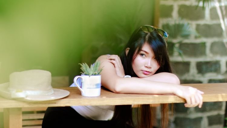 [CERPEN] Karena Menunggu Selucu Itu