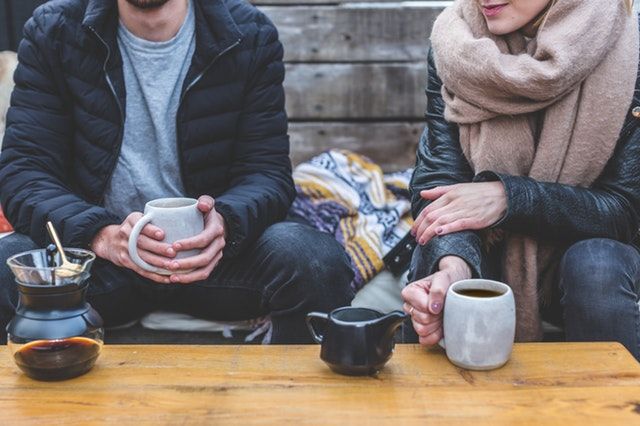 Ngopi bersama teman