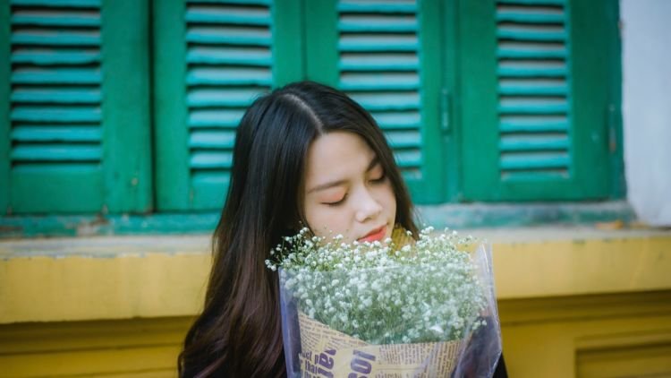 [CERPEN] Jelas-Jelas Aku yang Mencintaimu, Tapi Kapan Kamu Mau Melihatku?