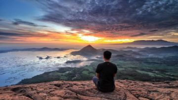 Gunung Lembu, Gunung dengan Pemandangan Alam yang Cantik nan Spektakuler di Purwakarta