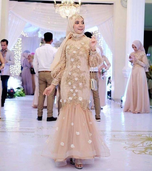 gaun pernikahan organza