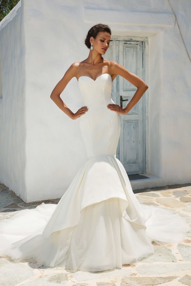 gaun pernikahan organza