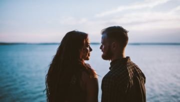 6 Tanda Kalau Dia Adalah Pasanganmu yang Tepat. Bukan Cuma Modal Sayang dan Cinta  Saja