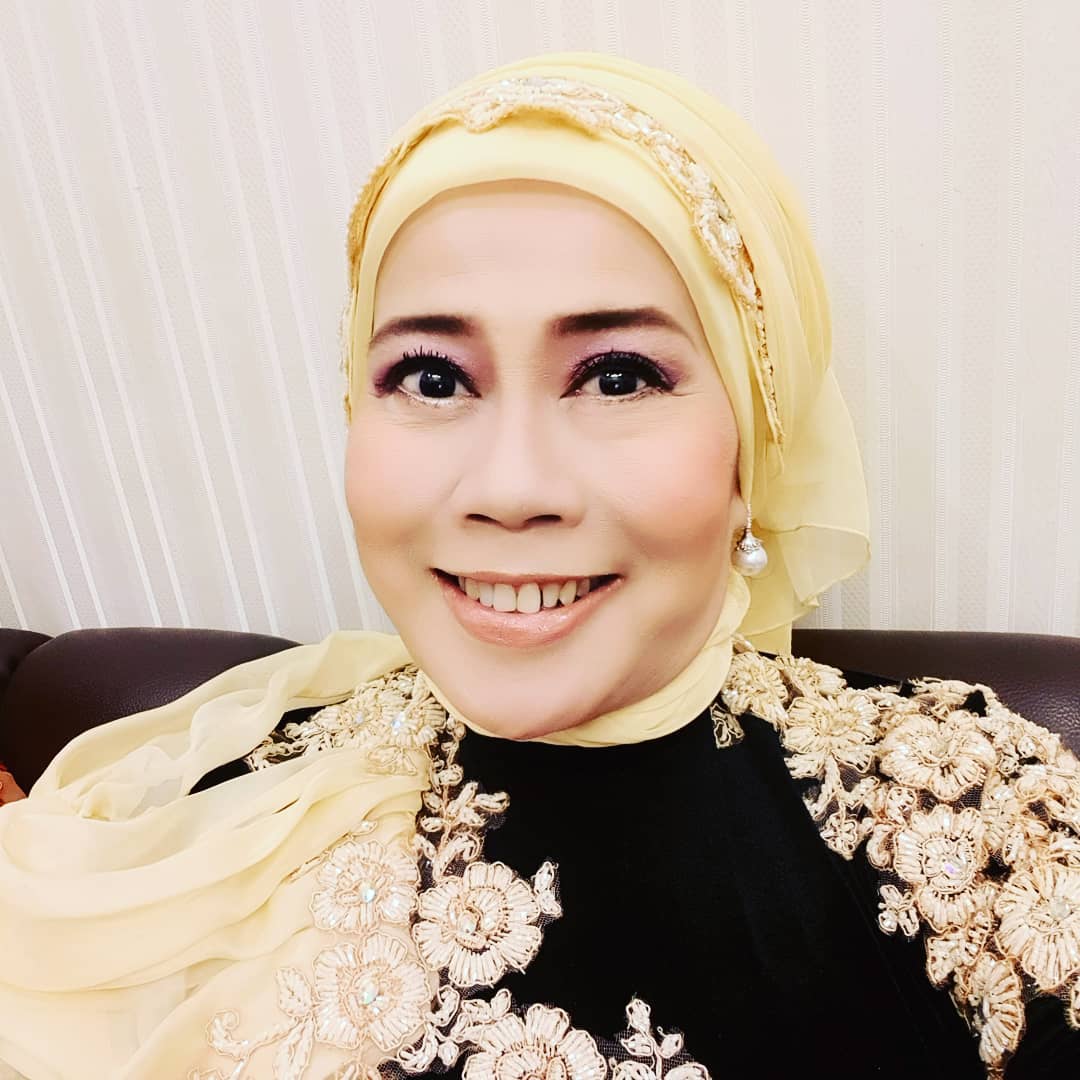 Tak Disangka, 9 Artis ini Ternyata Keturunan Pahlawan dan Pejuang Indonesia. Sudah Tahu? 26 Tak Disangka, 9 Artis ini Ternyata Keturunan Pahlawan dan Pejuang Indonesia. Sudah Tahu?