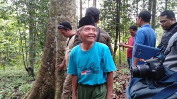 Salut! Kakek Berusia 78 Tahun Tolak Uang 10 Miliar Agar Hutannya Nggak Dijadikan Perumahan