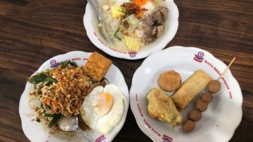 SGPC Bu Wiryo, Warung Makan Pecel Legendaris di Jogja. Presiden Jokowi pun Suka Makan di Sini!