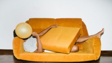 10 Kutipan yang Mewakili Perasaan Kaum Introvert. Relate Banget!