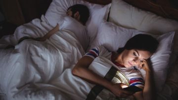 5 Zodiak Ini Punya Kecenderungan Mencintai Banyak Orang. Nggak Kapok Selingkuh?