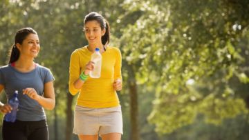 6 Trik Bakar Kalori Lebih Hanya dengan Jalan Kaki. Nggak Secapek Jogging, Tapi Bikin Ramping