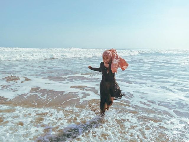 gaya foto di pantai