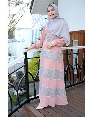 Kombinasi warna pink dengan warna abu-abu