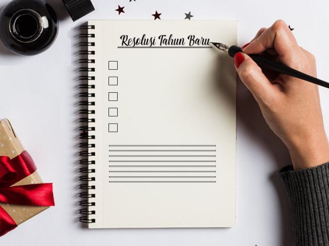 Goals plans dreams make to do list for new year Christmas concept writing