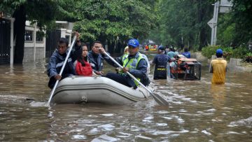 Buat Korban Banjir Jabodetabek, Polytron Gratiskan Biaya Jasa Perbaikan Elektronik Nih