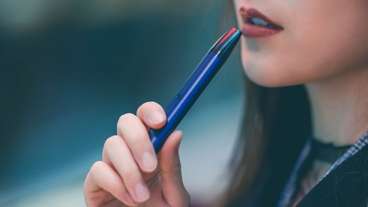 Dear Smokers, Ketahuilah Bahwa Rokok Elektrik Tidak Membuatmu Lebih Sehat dibanding Merokok Tembakau