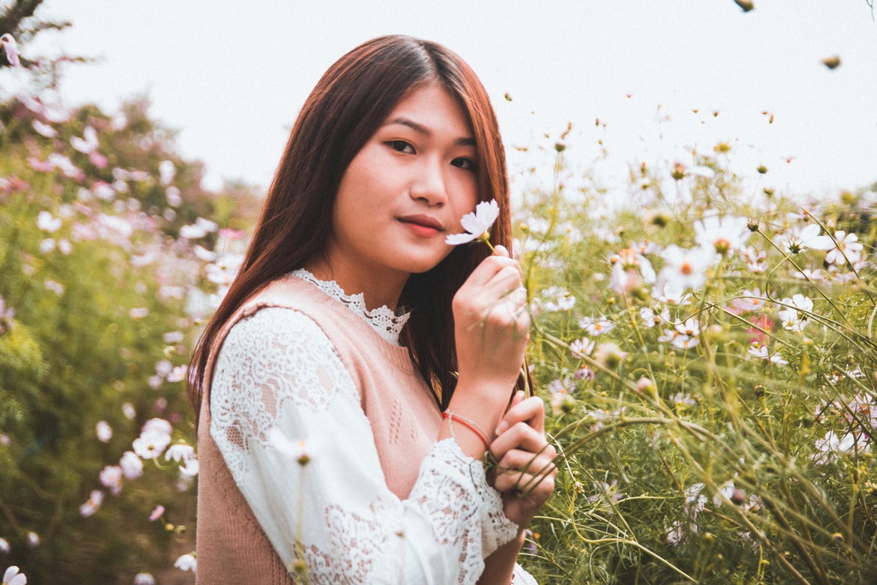 Hey Kamu yang Baru Putus Cinta, Yuk Ikuti 6 Tips Mengalihkan Pikiran Biar Nggak Kepikiran Dia Melulu!