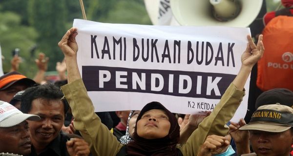 Akhir Realita Pahit Guru Honorer Indonesia. Nadiem Siapkan Hadiah agar Mereka Lebih Sejahtera