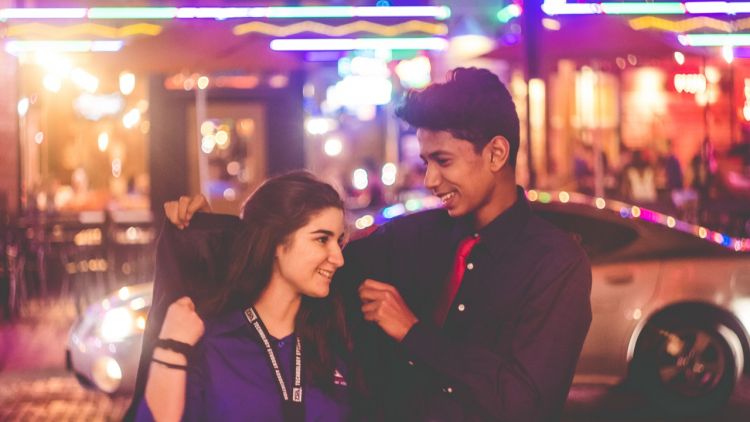 Nggak Melulu Tukar Kado, Ternyata Hari Valentine Juga Dijadikan Tradisi Spesial di 5 Negara Ini