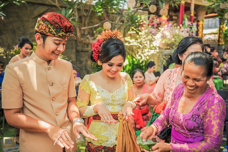 Lika-liku Pernikahan Beda Kasta di Bali. Banyak Banget Tantangannya!