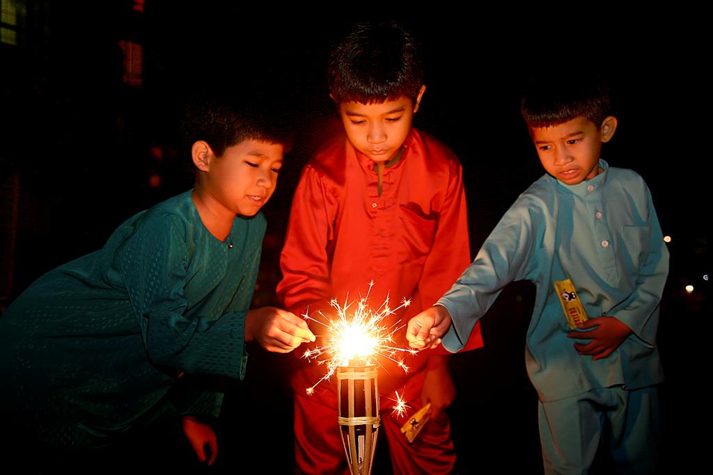 5 Kenangan di Bulan Puasa yang Bikin Kita Kangen Masa Kecil. Anak 90-an Pasti Paham deh~