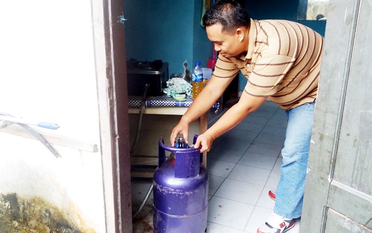 cara mengatasi tabung gas bocor mendesis