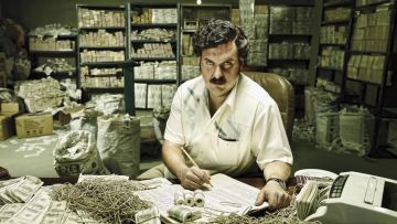13 Fakta Hidup Pablo Escobar. Gembong Narkoba Terkaya Kolombia yang Bakar Uang 20 Miliar Demi Anak