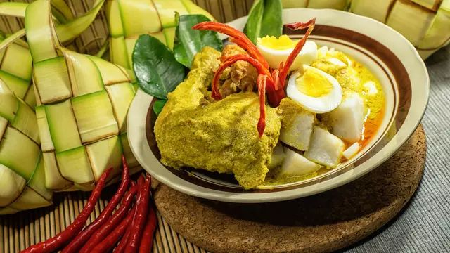 Makna Filosofi Ketupat dan Opor Ayam Saat Lebaran