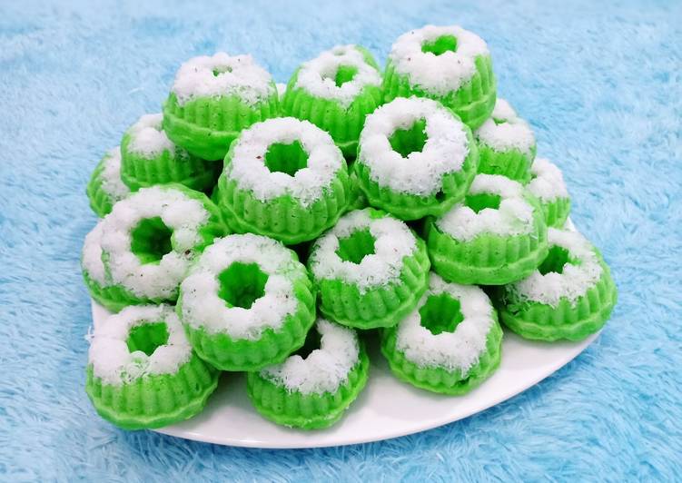 putu ayu olahan tepung beras