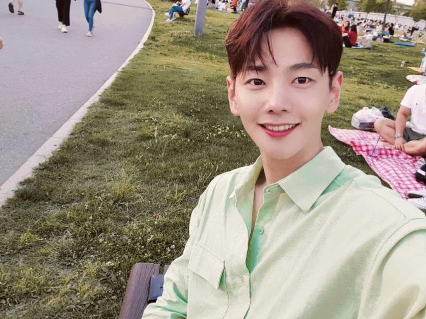 6 Fakta Penting Park Ji Hoon, Aktor Muda Korea yang Meninggal karena Kanker Perut