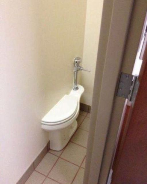 Begini Jadinya Jika Renovasi Rumah Dilakukan oleh Orang yang Lagi Banyak Masalah. Ambyar Semuanya!