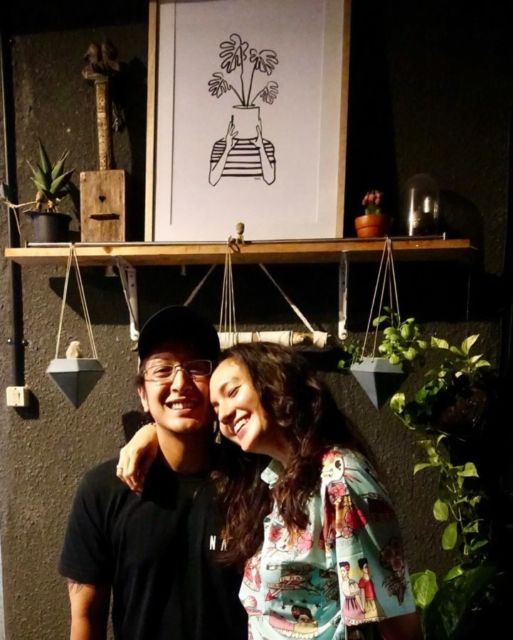 10 Seleb yang Menikah dengan Para Penggemarnya. Jodoh Emang Nggak Ketebak, ya~
