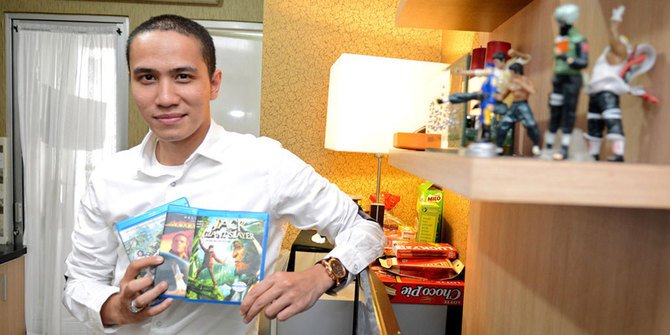 Rela Rogoh Kocek Lebih Dalam, 10 Artis ini Punya Hobi Mahal: Koleksi Action Figure!