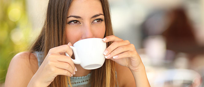 Good-morning-tea-drinking-woman