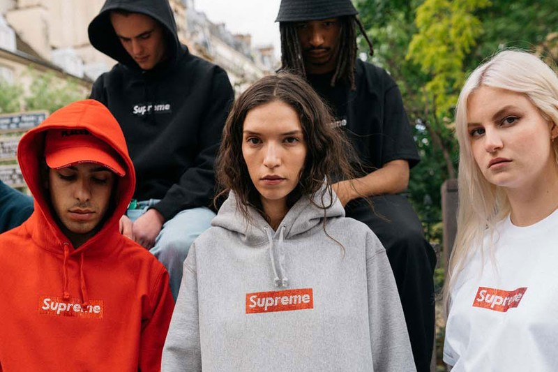 Supreme & Kemampuan Magisnya Bikin Orang Terobsesi. Semahal Apapun Barangnya, Selalu Ada yang Beli