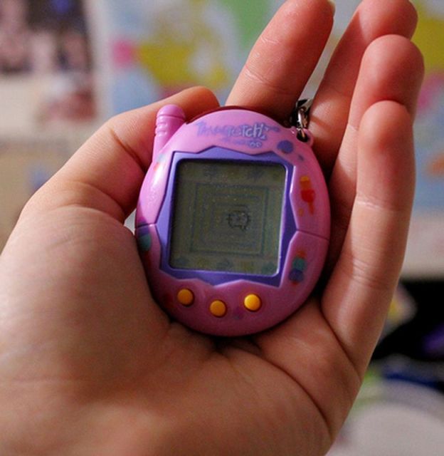 Mengenang Tamagotchi, Gadget Legendaris Anak 90-an yang Bikin Kita Ngerepotin Orang Tua