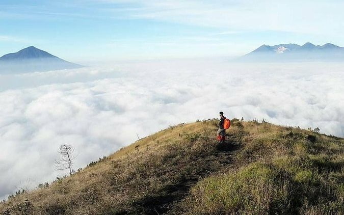 7 Gunung yang Telah Dibuka dengan Protokol New Normal. Pendaki Mau Mendaki ke Mana Nih?