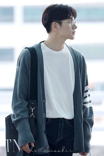 Bikin Meleleh, Ini Potret Ji Chang Wook Saat Pakai Kaus. Santai dan Cool Abis!