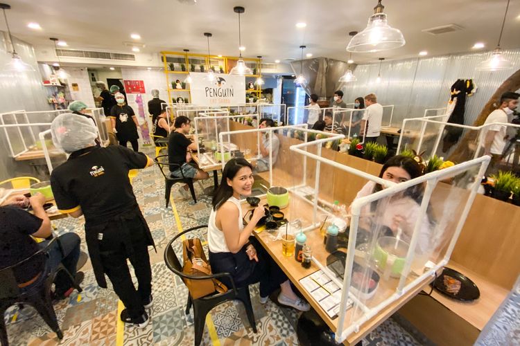 Aturan Kesehatan di Tempat Umum Selama Pandemi. Mulai dari Pasar sampai Restoran, Semua Ada 10 Aturan Kesehatan di Tempat Umum Selama Pandemi. Mulai dari Pasar sampai Restoran, Semua Ada