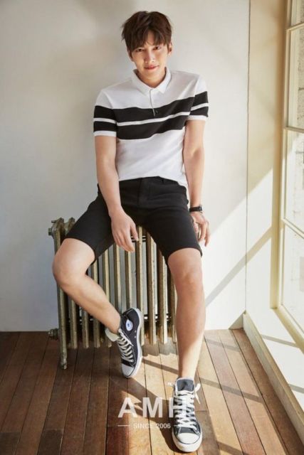 Bikin Meleleh, Ini Potret Ji Chang Wook Saat Pakai Kaus. Santai dan Cool Abis!