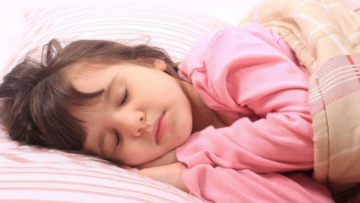 Momen Disuruh Tidur Siang Saat Kecil Adalah Masa Paling Menyebalkan. Ini Alasannya~