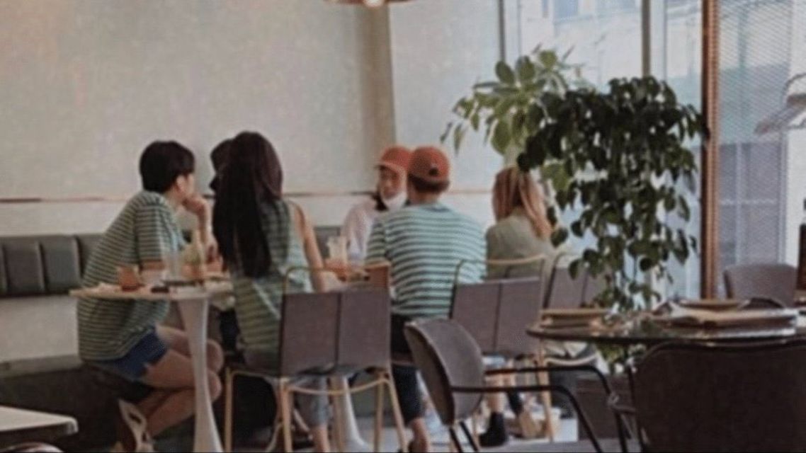 Kumpul Lagi Setelah 5 Tahun, Para Pemeran Reply 1988 Pamer Foto Reunian. Kok Nggak Ada Jung-pal?