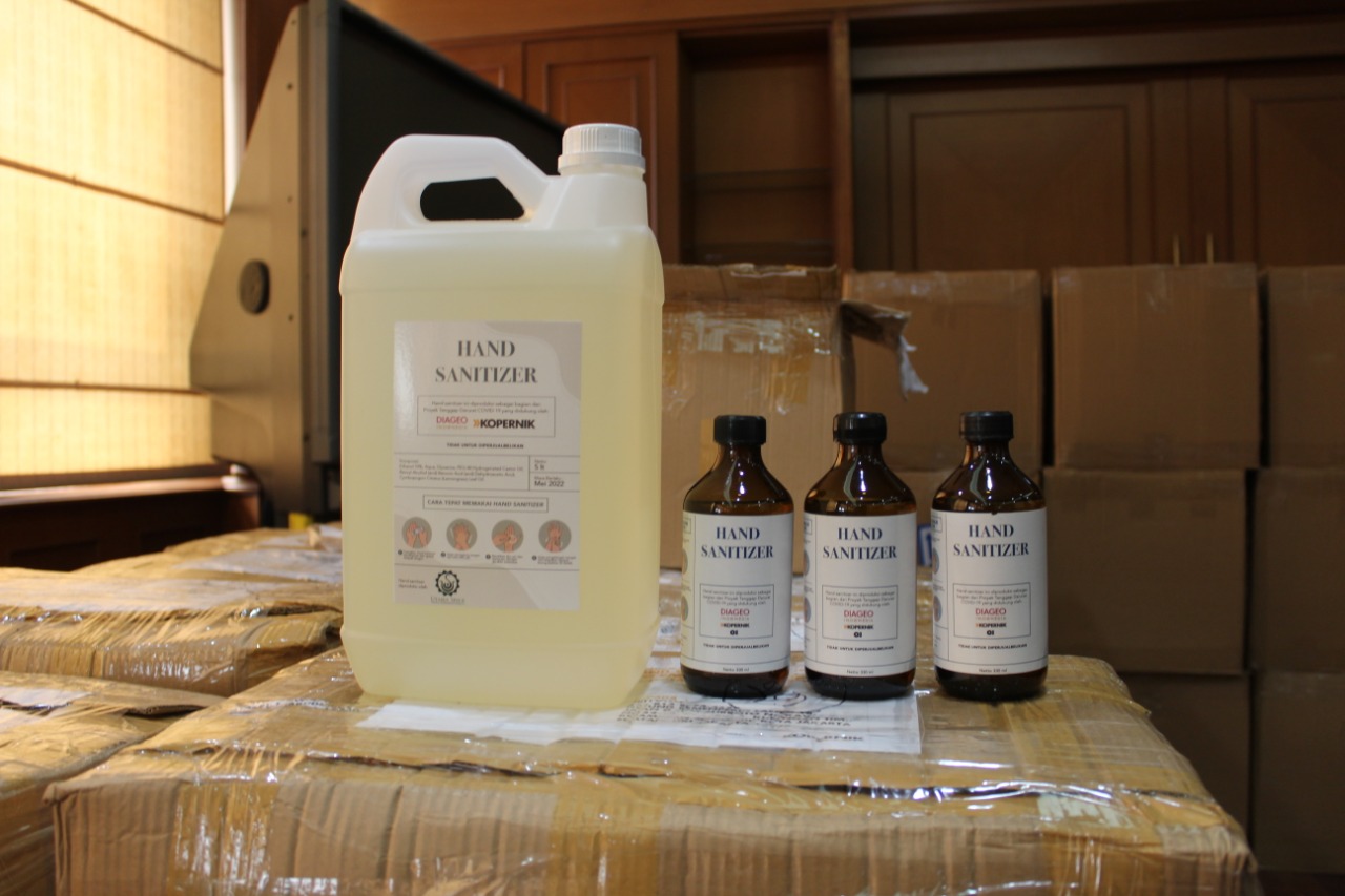 Dukung Masyarakat Hadapi New Normal, Diageo Indonesia Bagikan 120 Ribu Botol Hand Sanitizer