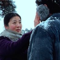 Kisah Cinta Beda Negara, Film “The Other Side of The Mountain” Sekilas Mirip “Crash Landing on You”