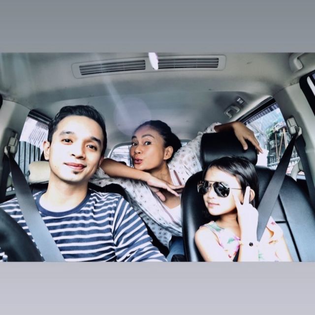 10 Artis Cowok yang Punya Istri Lebih Tua. Pernikahannya Tetap Bahagia!