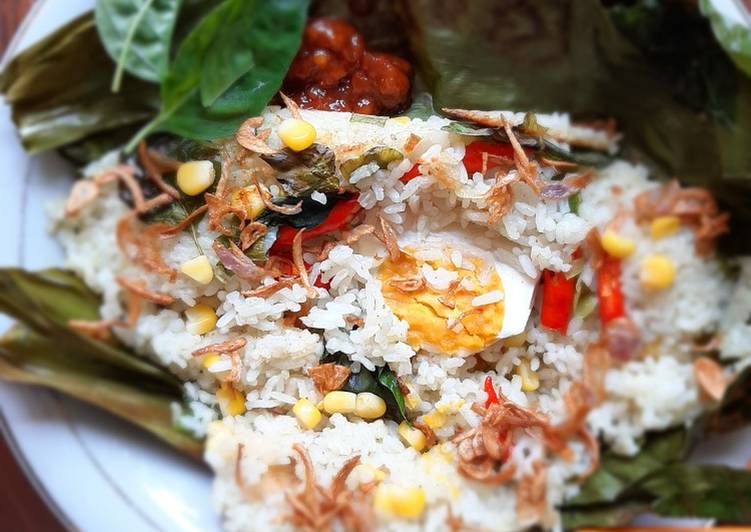 6 Olahan Unik Berbahan Telur Asin yang Layak Coba. Bosan Kalau Cuma Langsung Dimakan Saja
