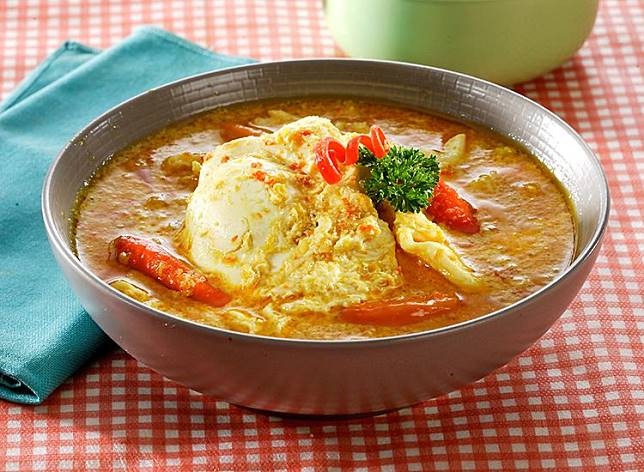 8 Resep Telur Ceplok yang Nggak Cuma Polosan Doang. Bumbunya Lezat, Selera Makan Meningkat!