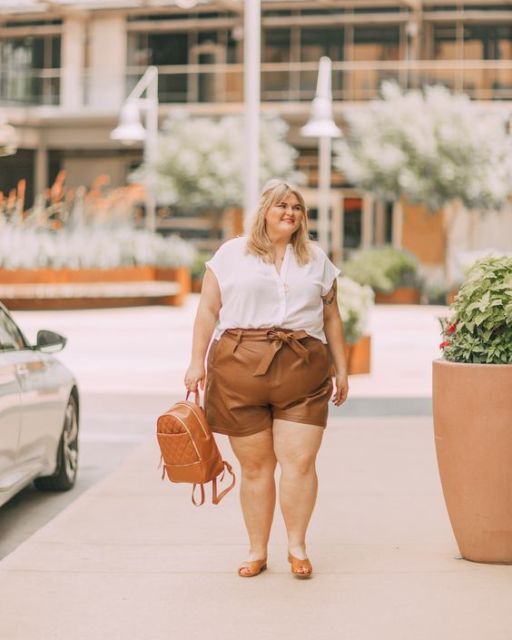 Percaya Diri dengan Tubuh Plus Size, 8 Cewek Ini Tampil Kece dengan Gaya Nyentrik!